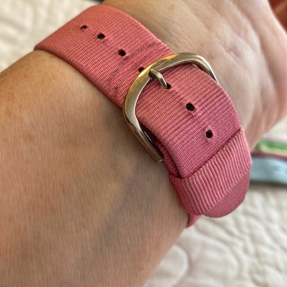 INDEED quartz watch with interchangeable bands. Ultimate preppy accessory! - Picture 4 of 11